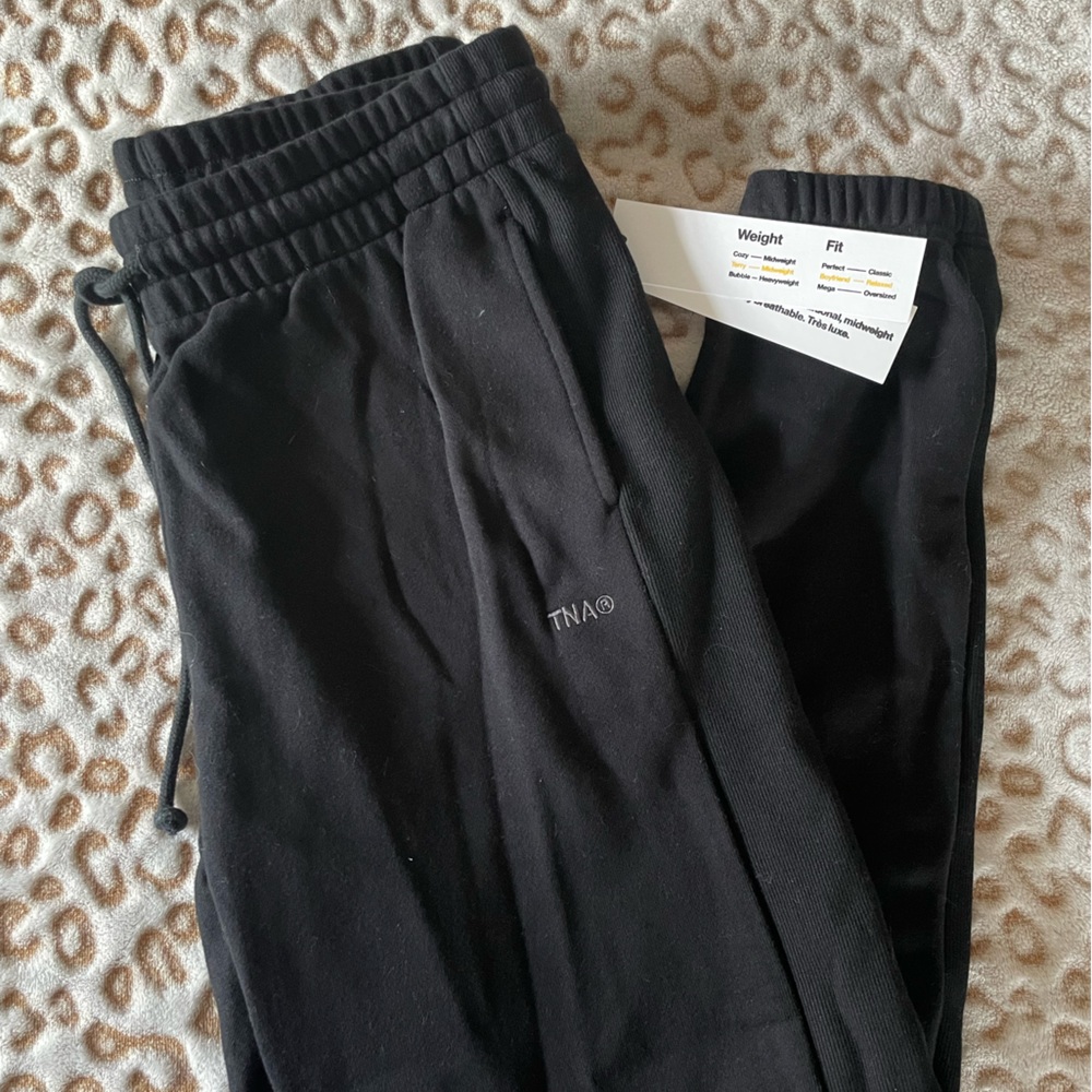 NWT TNA Terryfleece Boyfriend Fit Sweatpants